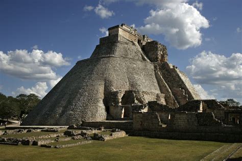 What Was Ancient Mayan Architecture Like? | Mayan architecture, Ancient architecture, Ancient maya