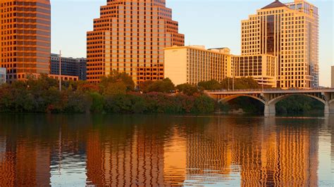 Lady Bird Lake in Austin, Texas | Expedia