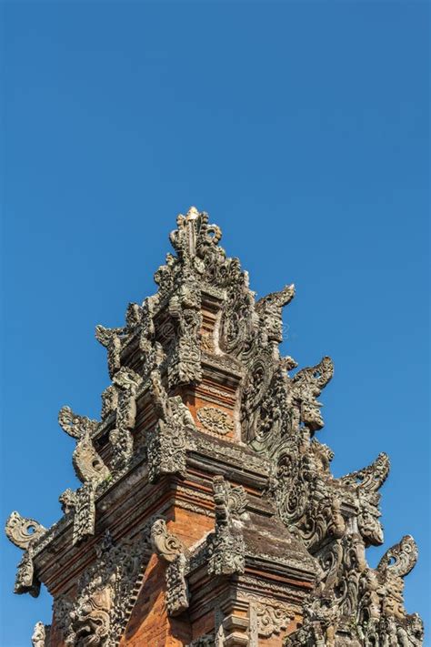 Chapitel De Kori Agung En El Templo De Batuan Ubud Bali Indonesia