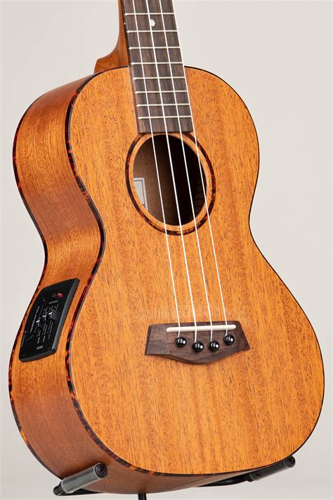 The Ukulele Site Islander Mahogany Tenor W Pickup Mt Rb Eq