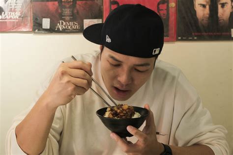 嚐遍世界美食！廚佛fred「特愛肥肉」夠扒光3碗飯 親揭滷肉飯好吃祕訣 Ettoday旅遊雲 Ettoday新聞雲