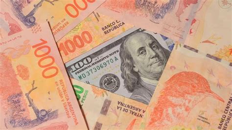 El dólar blue cayó 20 en San Juan a cuánto cerró este jueves