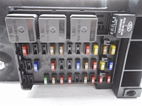 New Old Stock Ford F250sd F350sd F450sd F550sd Cabin Fuse Box With Relays Alpha Automotive