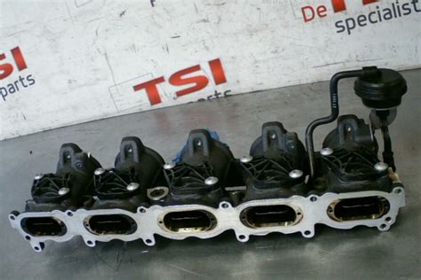 Inlaatspruitstuk 07K133202A 2 5TSI DAZA DNWA AUDI RS3 TSI Parts