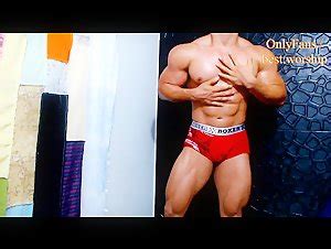 Huge George Naked Flex Full Vid In Descr Box Mymusclevideo