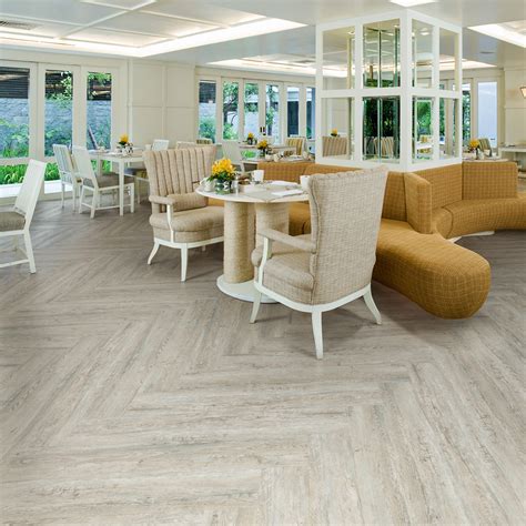 Whats The Difference Between Vinyl And Laminate Flooring Polyflor