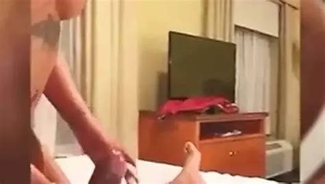 Tecnico Levando No Cu Da Travesti Dotada Shemale Porn Xhamster