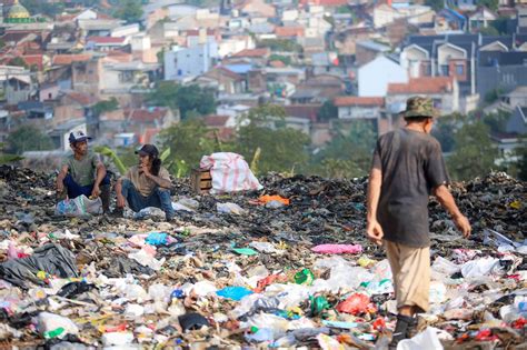 Canggih Sampah Kota Bandung Kini Bisa Dipantau Lewat BWM TrenAsia