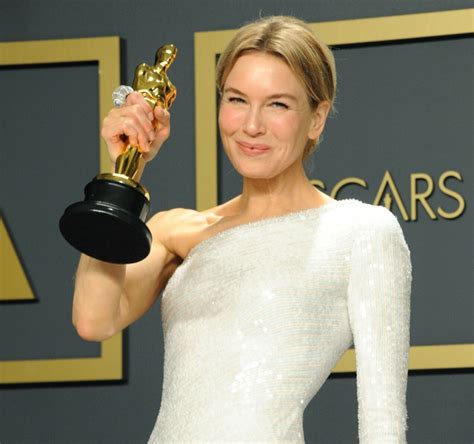 20 Facts About Renée Zellweger Who Gave Up Her Career But Then