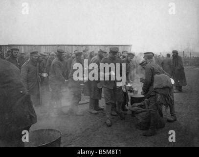 2 G55 K1 1916 LA PREMIÈRE GUERRE MONDIALE 18 prisonniers roumains c