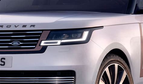 Pixel LED Headlights Are Confirmed For The 2023 Range Rover In The US