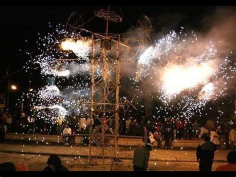 Quema de castillo pirotecnico Fiesta en San José Vista Hermosa