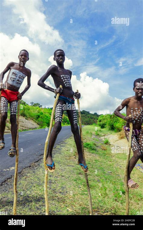 African tribe boys hi-res stock photography and images - Alamy