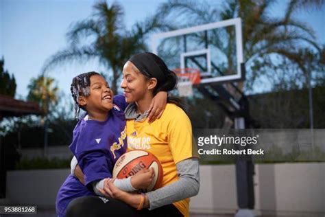 Candace Parker Daughter Photos And Premium High Res Pictures Getty Images