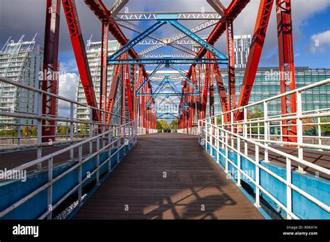 Detroit Bridge Salford Quays Manchester Stock Photo Alamy