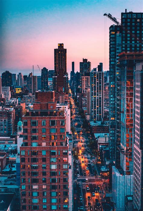 Download Apartment Buildings In New York Iphone Wallpaper