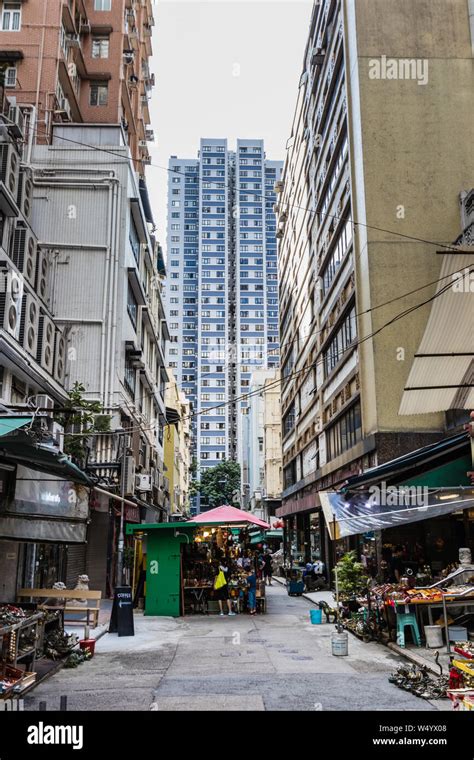 Antique Shops And Flea Market In The Upper Lascar Row Sheung Wan Hong