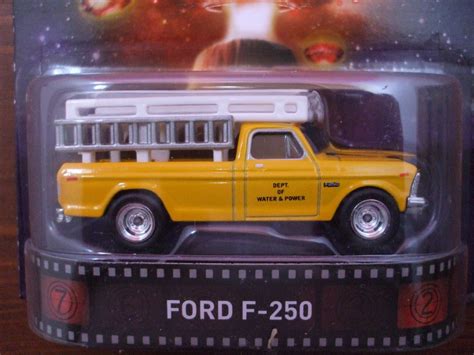 Hot Wheels Retro Close Encounters Ford F Envío gratis