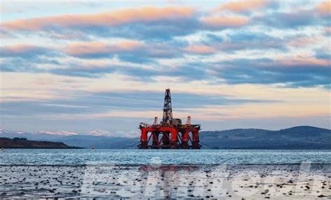 types  oil rig    choose