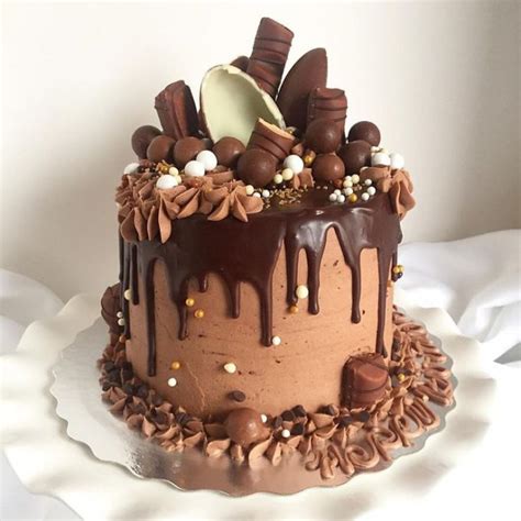 Piece Montee Kinder Le Specialiste Des Desserts De Mariage