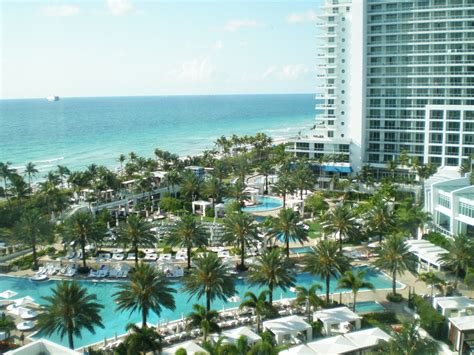 Fontainebleau Miami Beachs Highest Class Resort And By Far The Sexiest I Cant Wait To Go