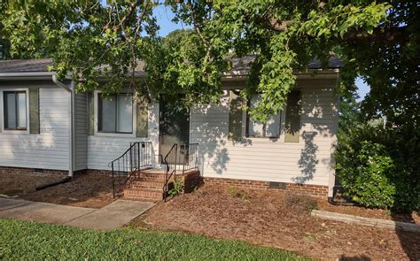 408 Powell St A Smithfield Nc 27577 Trulia
