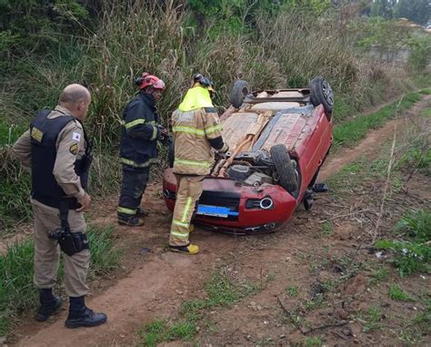 Passageiro Morre E Motorista Fica Ferido Em Acidente Pr Ximo A Cl Udio