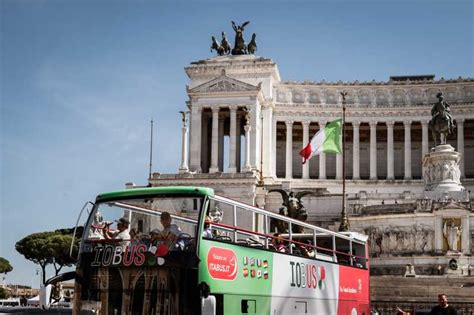 Roma Tour Della Città In Autobus Hop On Hop Off Open Top Getyourguide