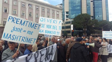 Minatorët protestojnë qeveria na ka harruar po aksidentohemi e