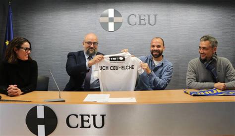 El Ceu Uch Y El Orihuela Cf Firman Un Convenio Para Impulsar La