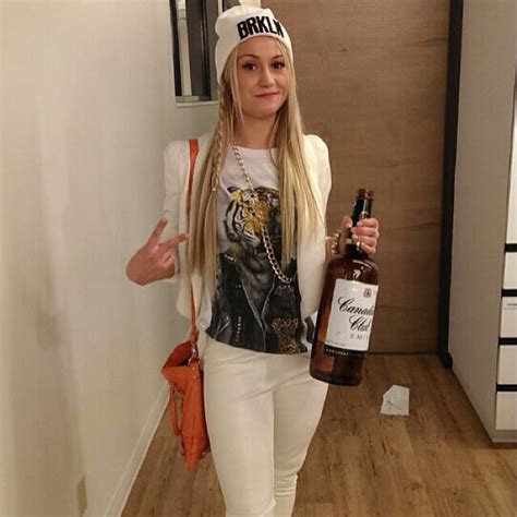 Hot Chelsey Reist Photos Will Make You Feel Good ThBlog