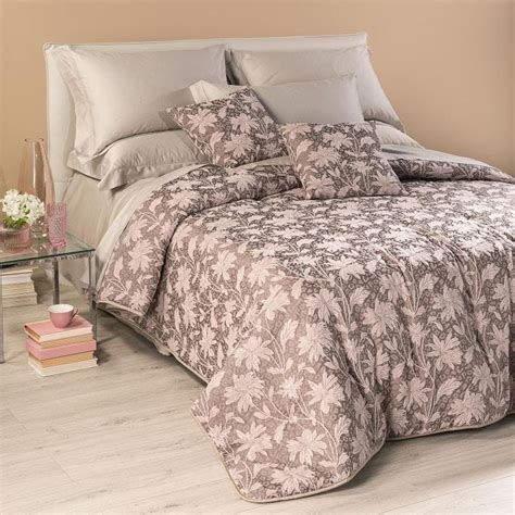 Piumone Leggero In Raso Jacquard Vivienne By Caleffi