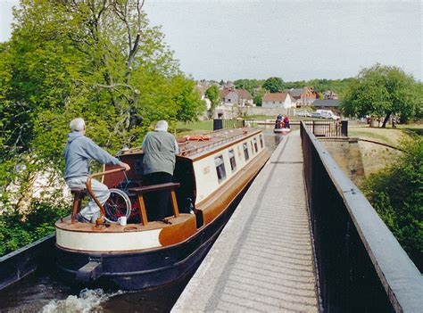 Super Getaway Narrowboat Adventure In The UK Traveling Boy