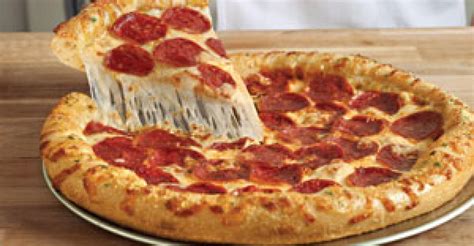 Domino’s new pizza delivers sales surge | Nation's Restaurant News