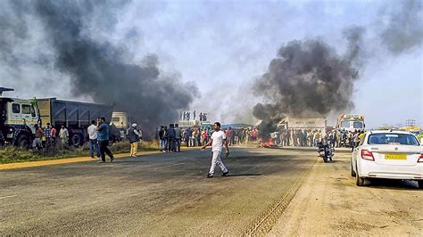 In Photos Private Bus And Truck Drivers Protest Against New Hit And