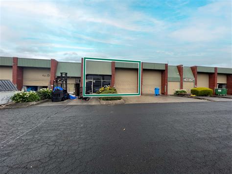 Factory Warehouse Industrial Property Leased In 12 16 Macquarie