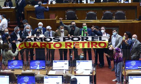 Cuatro diputados de Los Ríos votaron a favor del retiro del 10 y uno