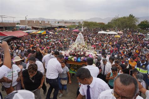 Ica Miles De Devotos Celebraron El Jueves De Comadres Con La Virgen