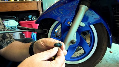 How To Replace Motorcycle Tire Valve Stem | Reviewmotors.co