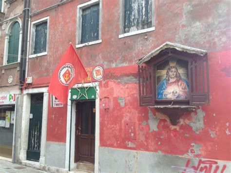 Unexpected neighbors in Castello, Venice