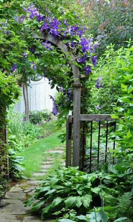 Pin By Clara Camatel On A Girl A Farmhouse And A Garden In Szechuan