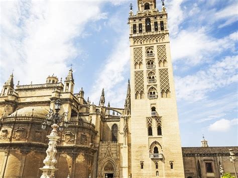 Seville Cathedral and Giralda Guided Tour - Tourswalking