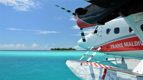 Review: seaplane transfer to Velaa Private Island (Maldives)