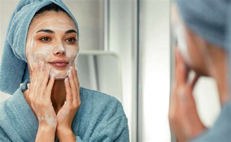 Por Qu Es Importante Tener Una Rutina De Skincare En La Noche