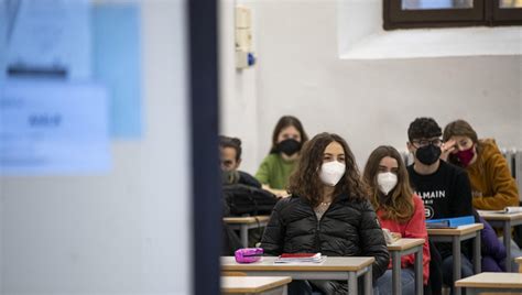 Scuola Accordo Su Tamponi E Classi Pollaio Ma I Presidi Non Firmano