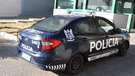 Una Conductora Esquiv Un Pozo Pero Choc Contra Un Rbol En Luj N