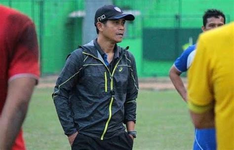 Joko Susilo Dicopot Dari Pelatih Arema FC Buntut Performa Klub Tak