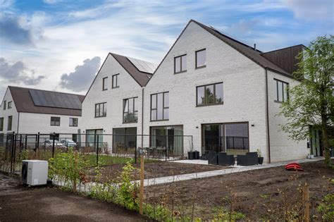 Eigentijds Nieuwbouwproject Van 8 Woningen De Clerck