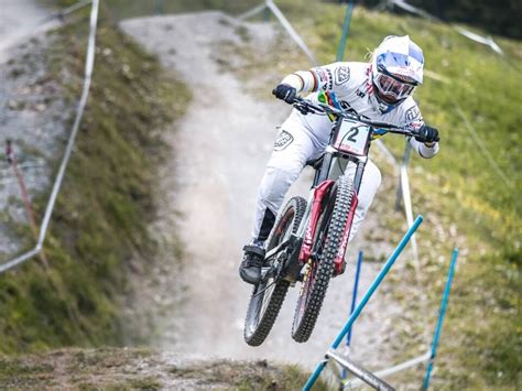 Mountainbike Ein Sieg mit Zittern für Vali Höll SN at