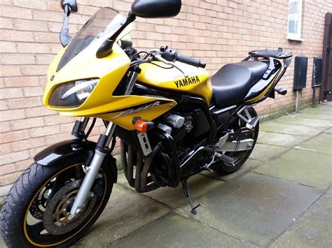 Yamaha Fazer FZS 600 2002 Extras Fitted In Broadheath Manchester